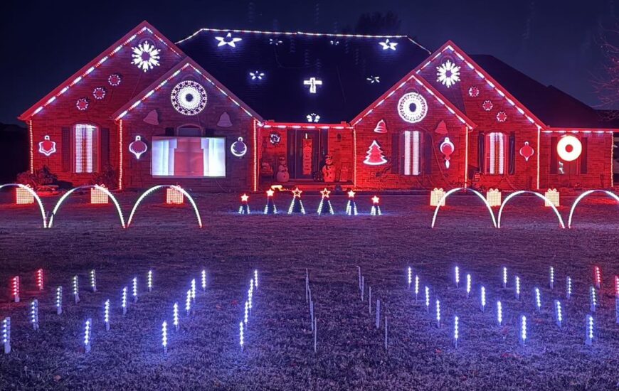 christmas light homes